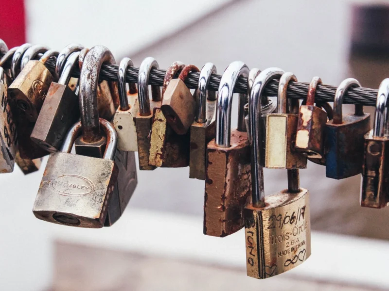 Handling file locks in SharePoint