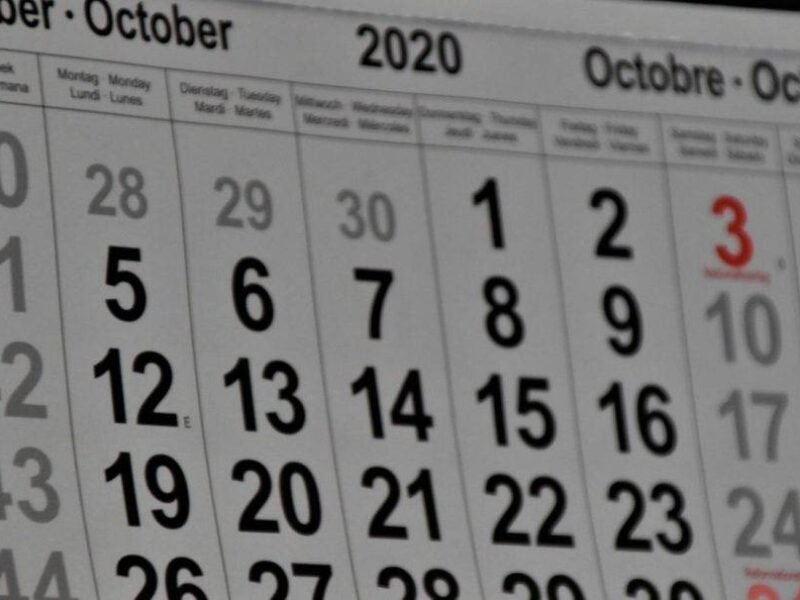 Calendar starting on Monday