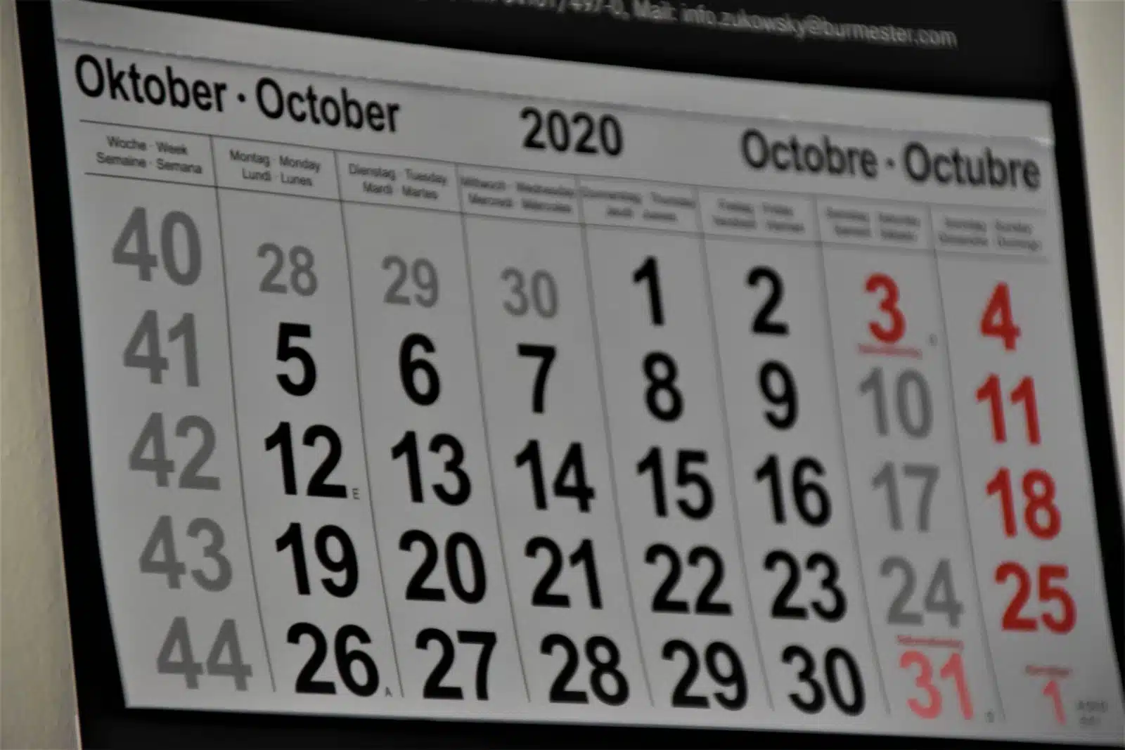 Calendar starting on Monday