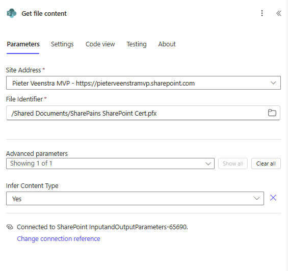 Screenshot of a SharePoint interface displaying parameters for retrieving file content, including site address, file identifier, and connection status.
